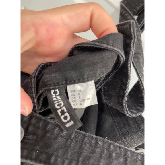 Divided H&M black jean overalls - Picture 2 of 8